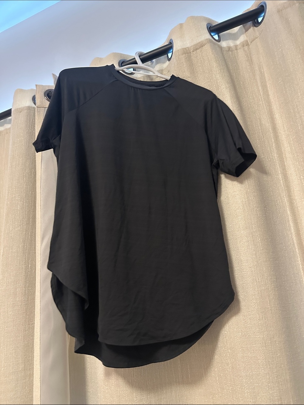 Men's Black Short-Sleeve Crewneck Shirt